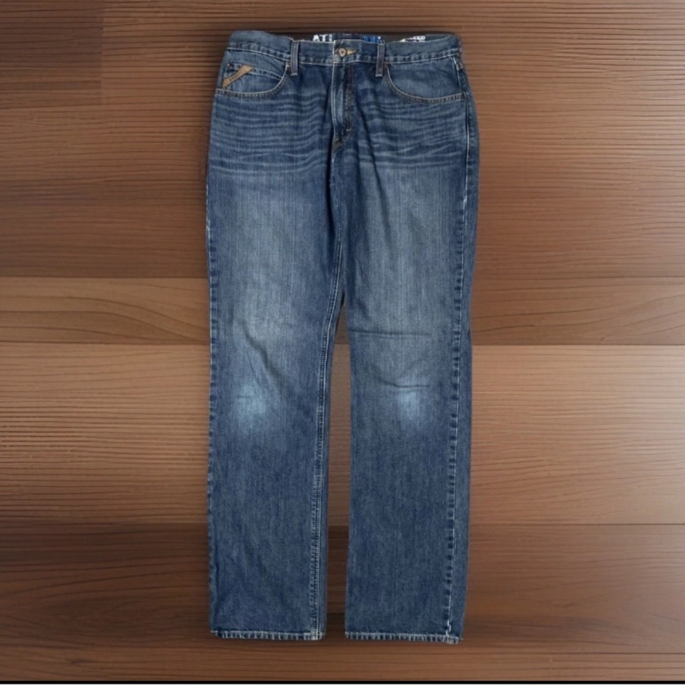 ARIAT Legacy M2 Men’s 35x36 Relaxed Boot Cut Jeans Blue Denim Western - Picture 2 of 9